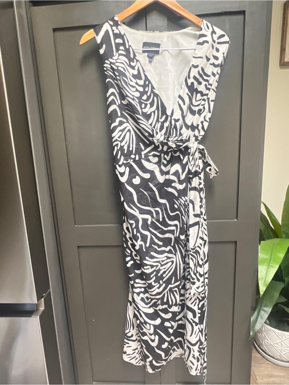 Donna Morgan Black and White Wrap Midi Dress